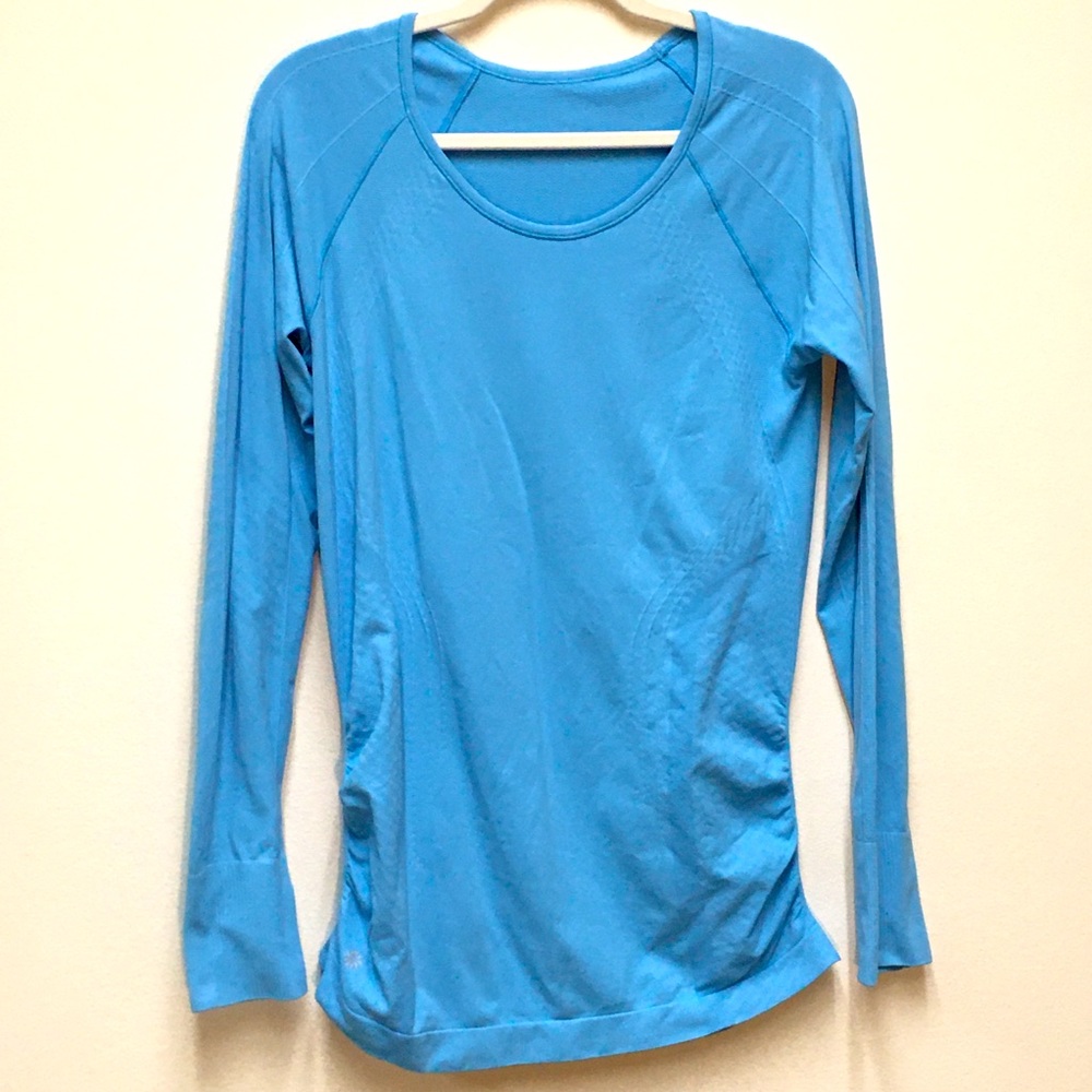 Athleta Long Sleeve Fitted Workout Top Medium Blue Gym Sporty Pilates Yoga